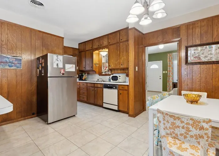 The Groovy Casa Holiday home Fort Worth